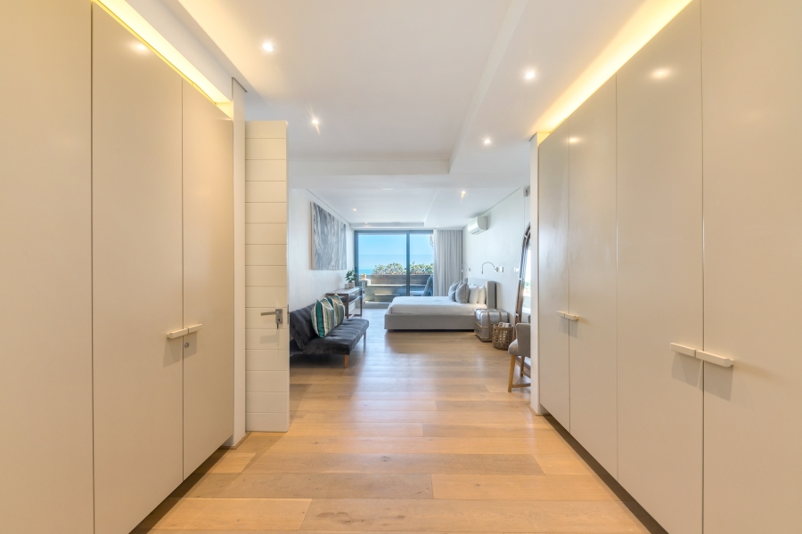 2 Bedroom Property for Sale in Camps Bay Western Cape